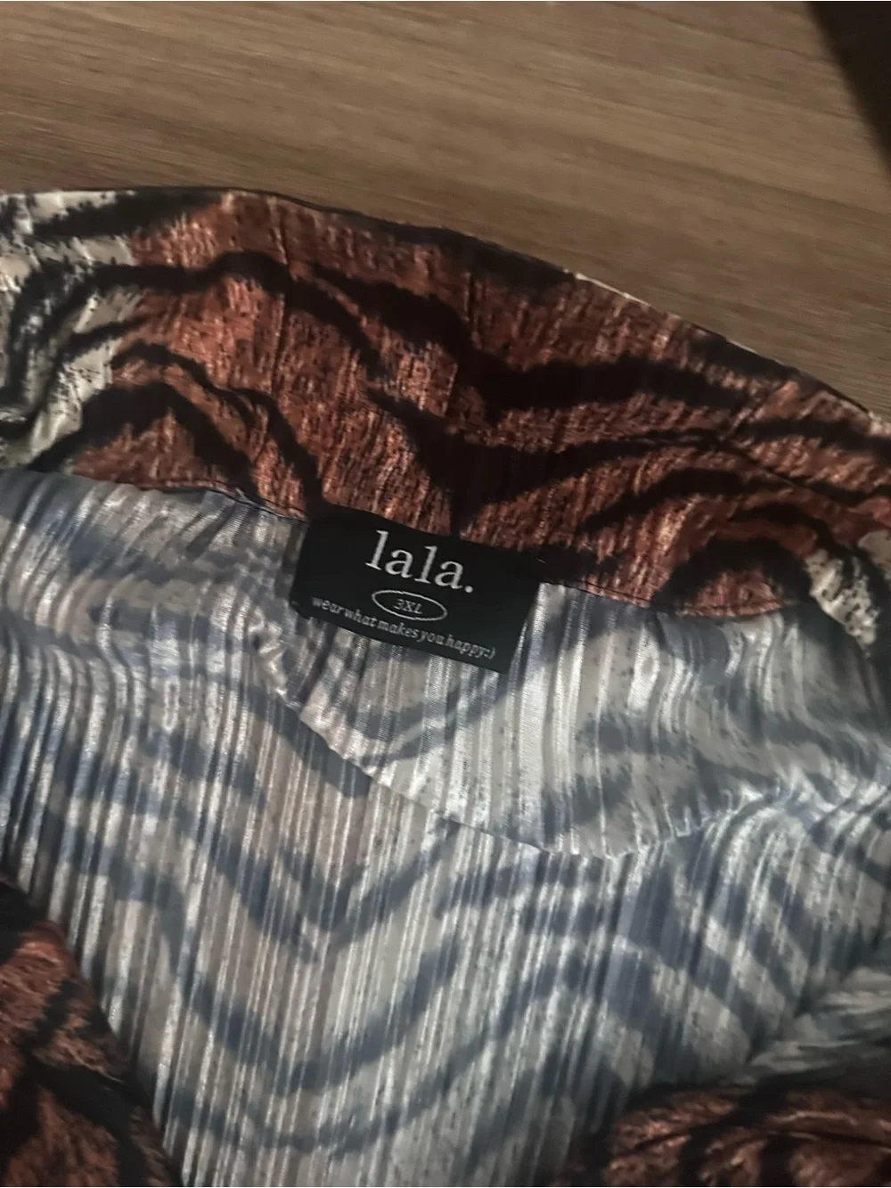 Tiger Long Sleeve Plissé Top & Pants Set dressed in LaLa - Picture 6 of 6